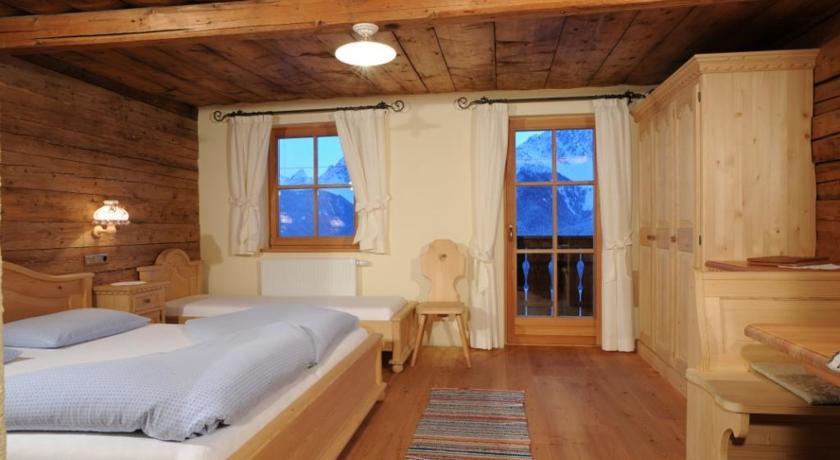 Glinzhof Mountain Natur Resort Agriturismo San Candido Pokoj fotografie