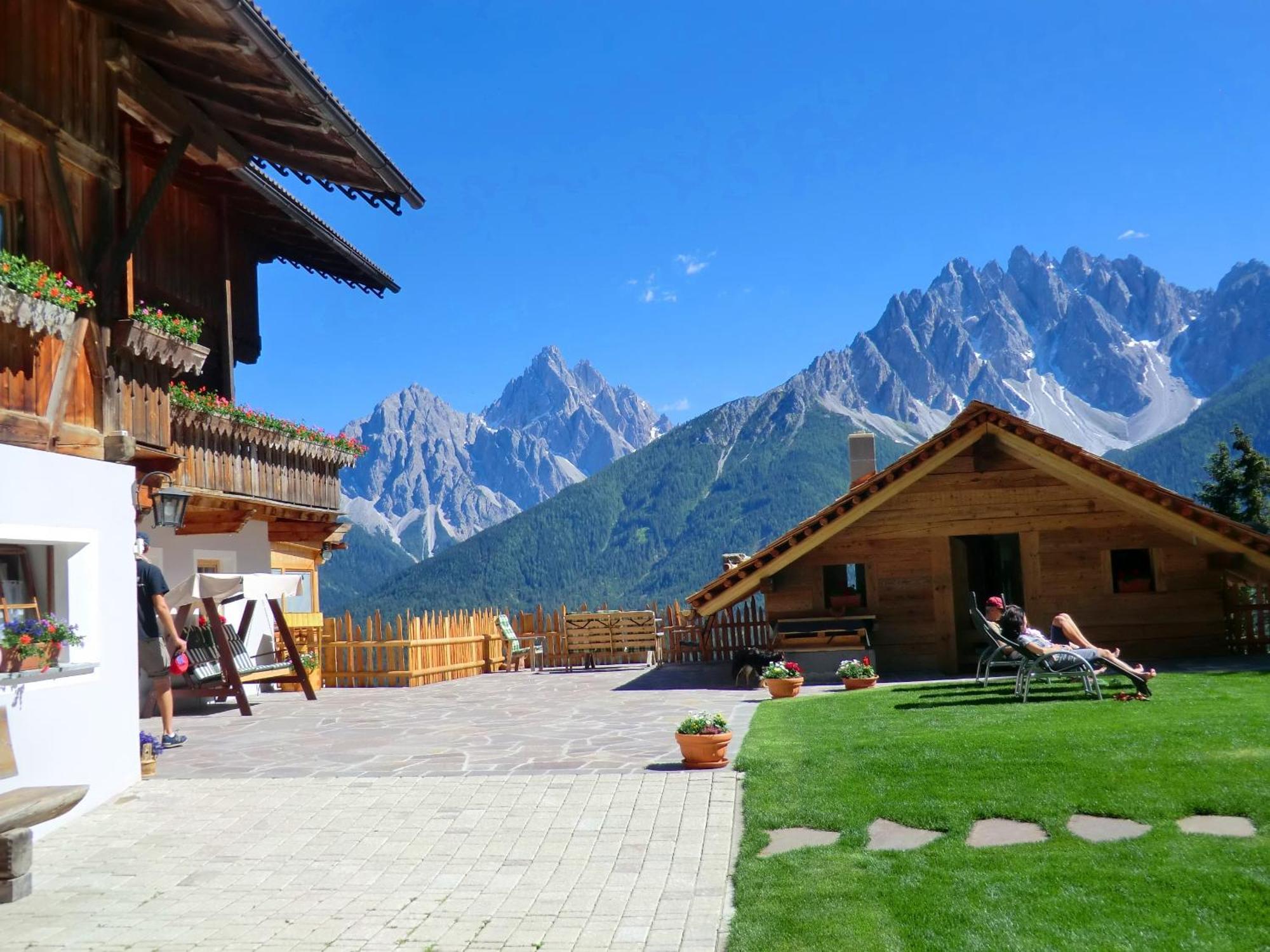 Glinzhof Mountain Natur Resort Agriturismo San Candido Exteriér fotografie